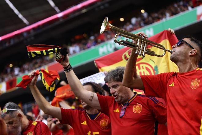 西班牙中场核心球员 西班牙中场核心球员