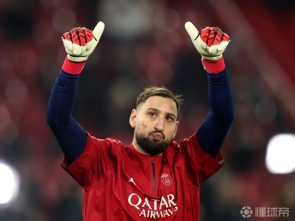 意大利守门员多纳鲁马