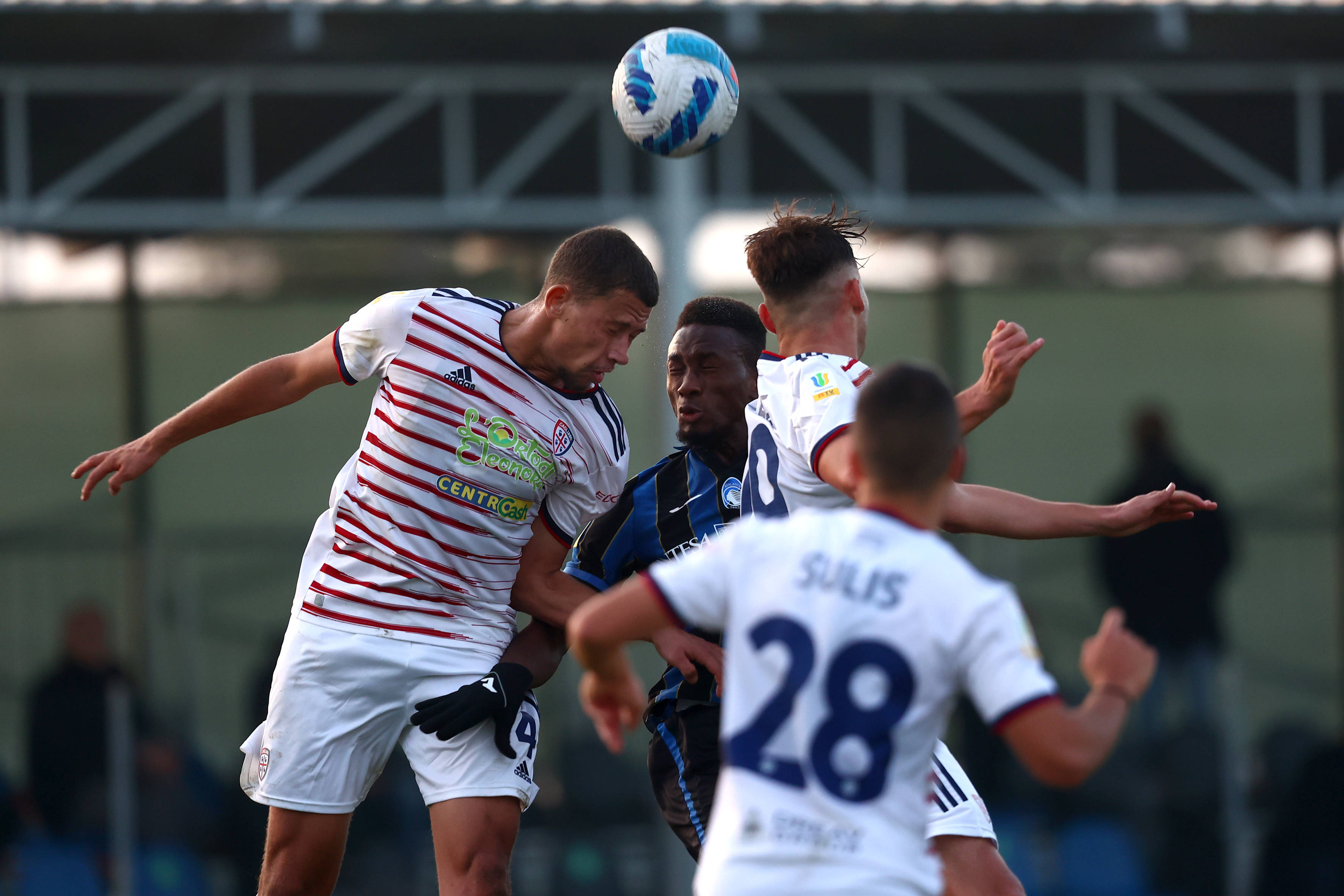 ayx.com-卡利亚里阵容最新