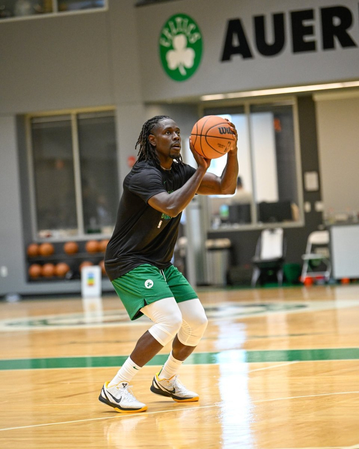 爱游戏体育-关于雄鹿主帅力挺球队防守霍勒迪：我们为胜利而来的信息