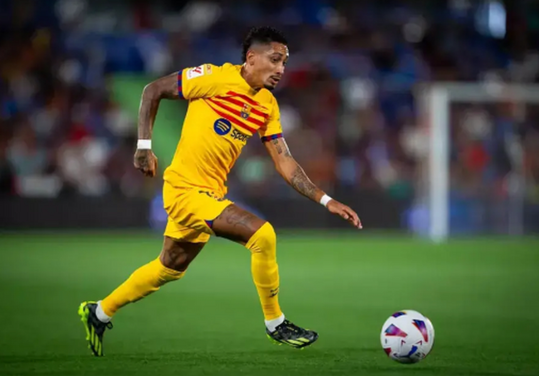 爱游戏-赫塔菲惊险逼平对手，战术调整尚需加强的简单介绍