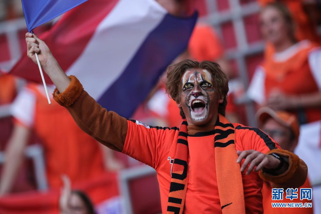 爱游戏官网-荷兰二度完胜乌克兰,晋级半决赛是哪一年