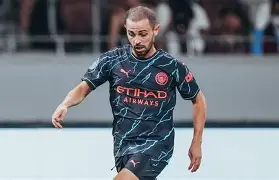 爱游戏体育-曼城创造历史，五连胜取得小组赛全胜 