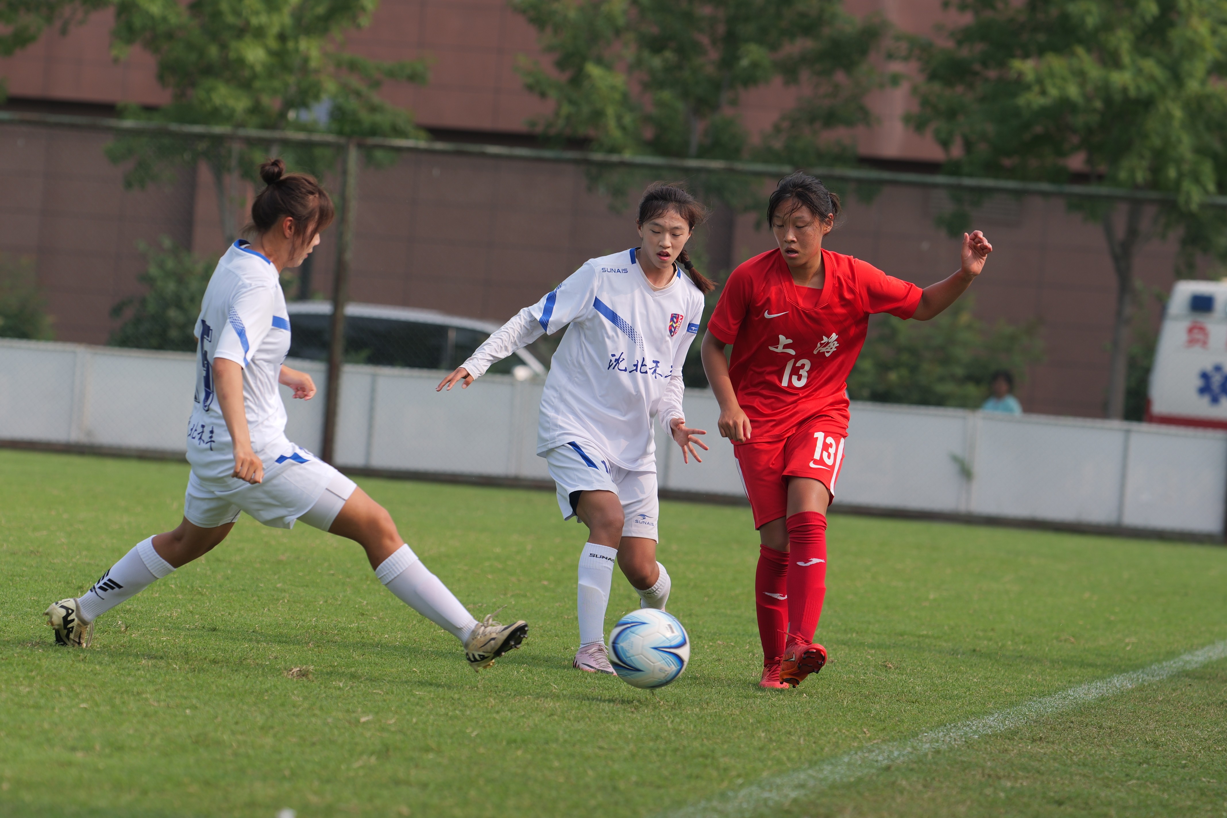 爱游戏体育-关于四川女足小将表现抢眼，备战全国青年锦标赛的信息