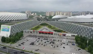 爱游戏体育-广东金狮激战福建星群，稳居榜首 