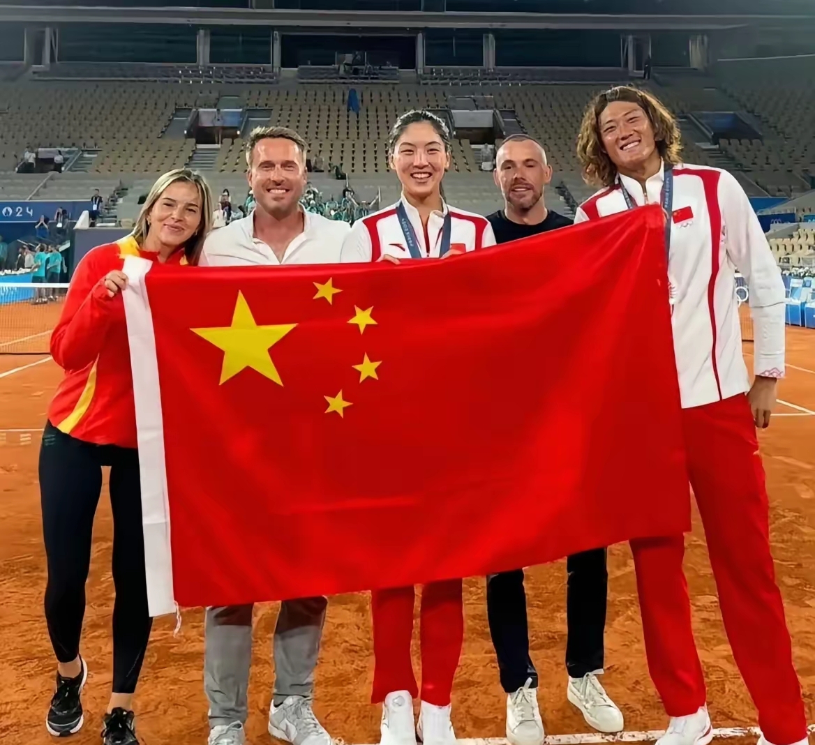 篮球巨星个人表现绽放，团队战绩持续看涨的简单介绍