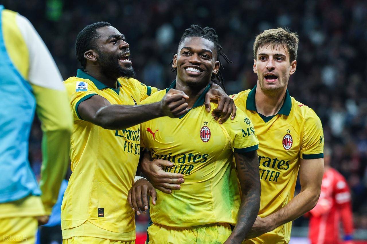 爱游戏官网-意甲费神大战，AC米兰锋无力助攻国米登顶