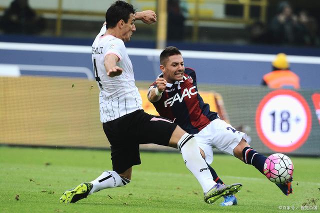 意甲赛场激情澎湃，球员斗志昂扬的简单介绍